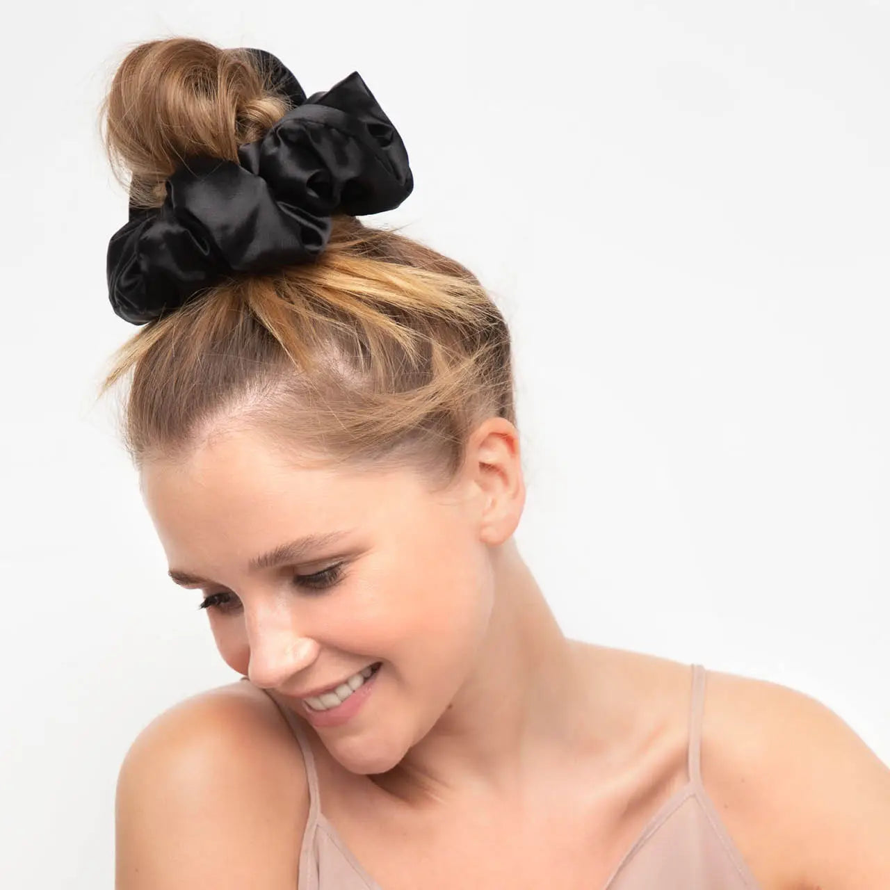 Satin Sleep Pillow Scrunchies - Black/Gold